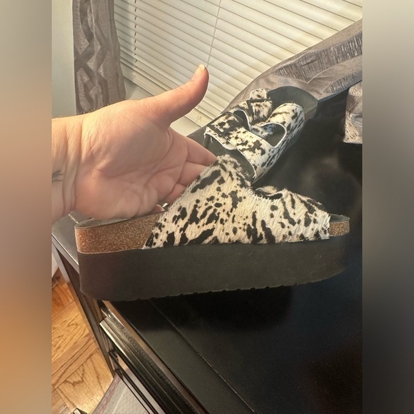 Topshop Cowhide Women’s Sandals Size 6 (37) - Picture 4 of 12